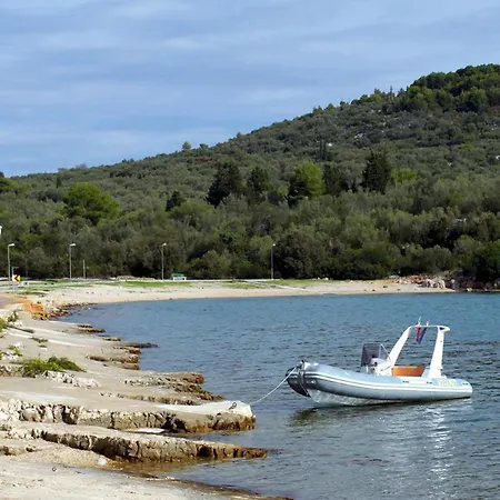 By The Sea Cove Mala Lamjana, Ugljan - 827 Apartman *