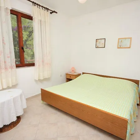 Apartman By The Sea Cove Mala Lamjana, Ugljan - 827 Kali